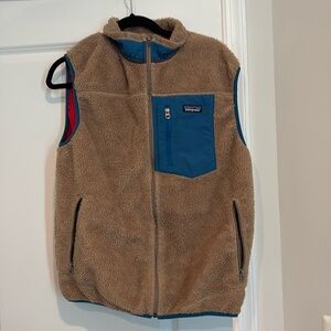 Patagonia is Sherpa vest